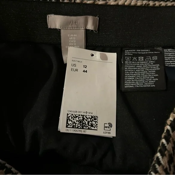 H&M Wool Blend Mini Skirt - Picture 5 of 7